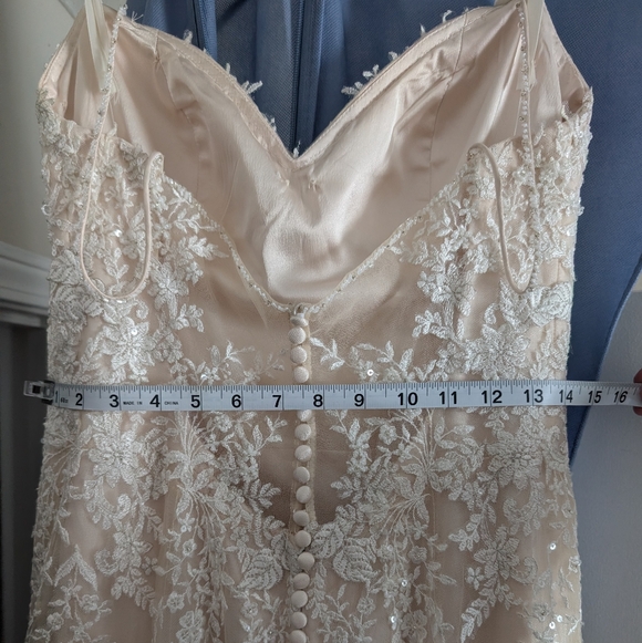 Maggie Sottero Nola Lace Wedding Dress - Picture 13 of 17